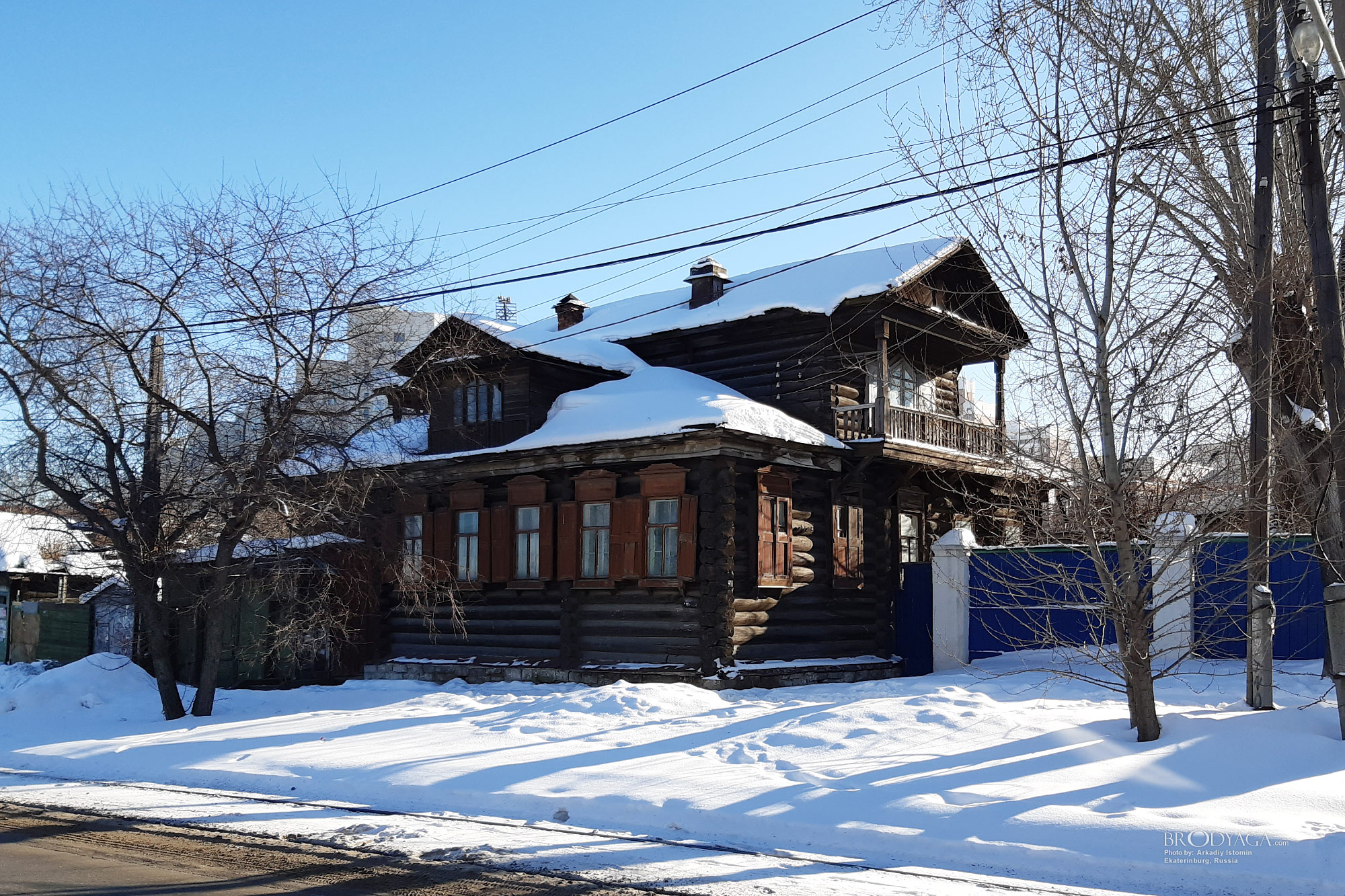 Дом М.М. Сарафанова 1870 г., Кирова 63, ВИЗ, Екатеринбург